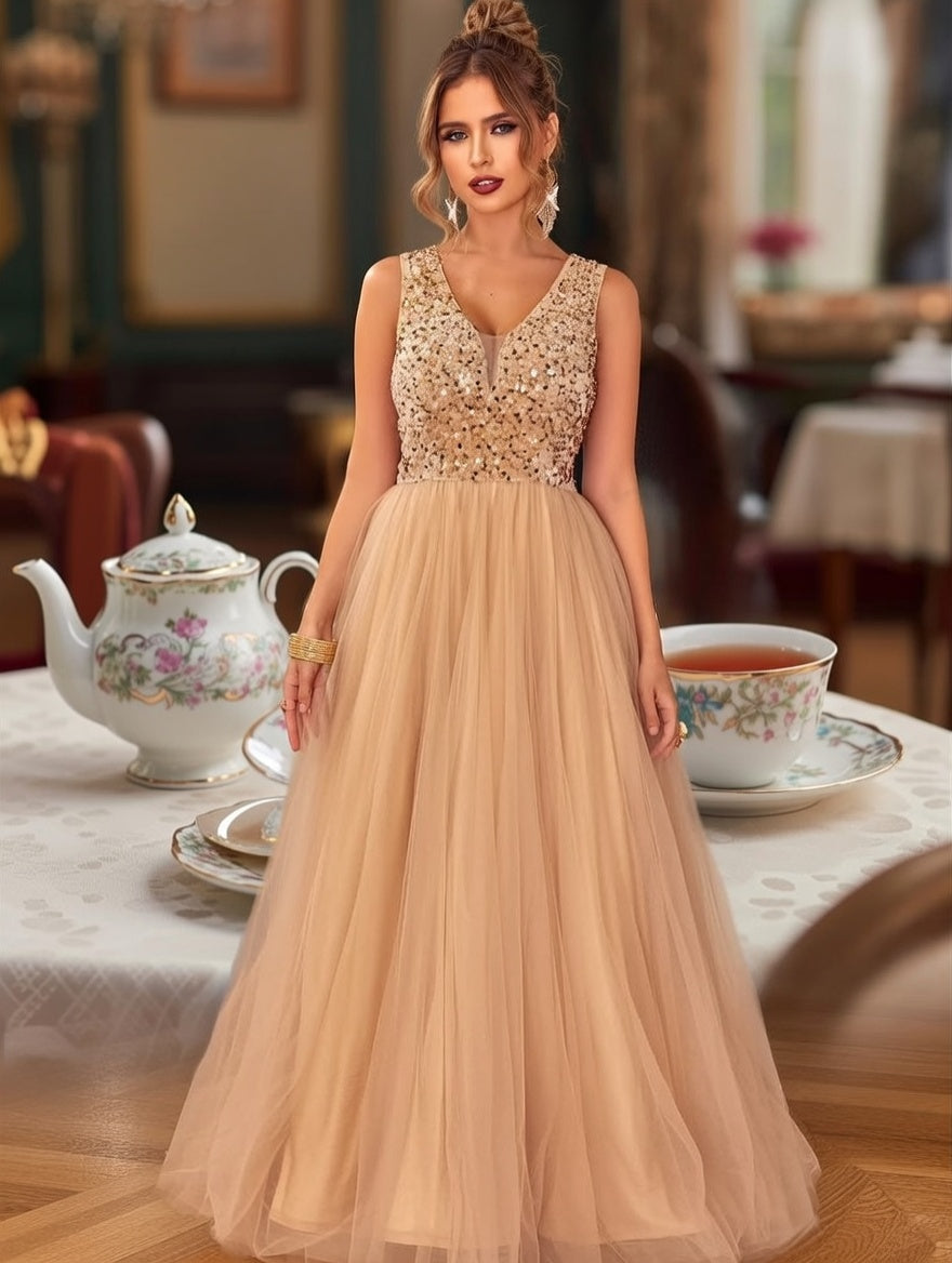 Vestido Curto de Lantejoulas Preto com Decote em V - Elegância Brilhante